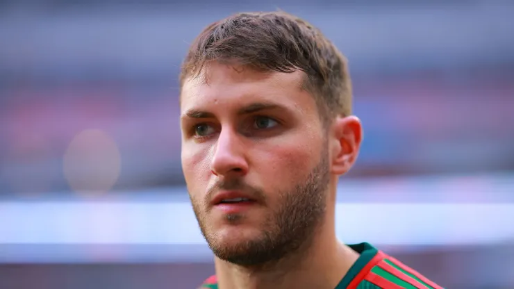 Santiago Gimenez with Mexico's national team
