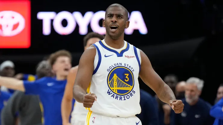 Chris Paul celebrates after scoring for the Golden State Warriors
