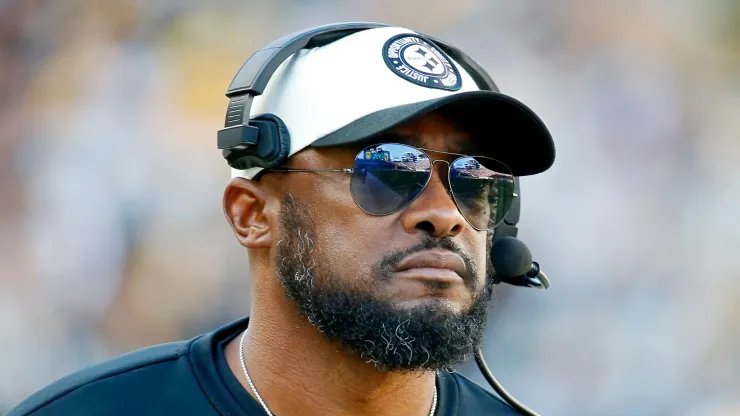 Mike Tomlin head coach of the Pittsburgh Steelers
