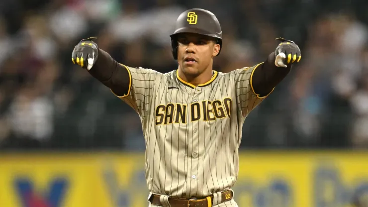 Juan Soto #22 of the San Diego Padres reacts after an RBI double in the second inning against the Chicago White Sox at Guaranteed Rate Field on September 30, 2023 in Chicago, Illinois.
