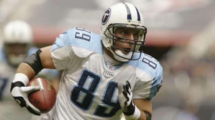 Frank Wycheck with the Tennessee Titans
