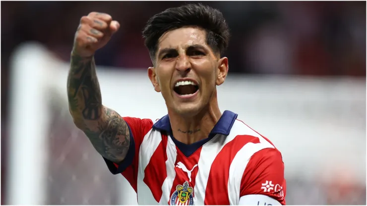 Victor Guzman of Chivas
