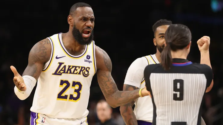 LeBron James and the Lakers are not happy with NBA referees
