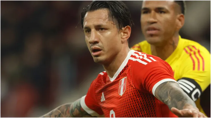 Gianluca Lapadula of Peru
