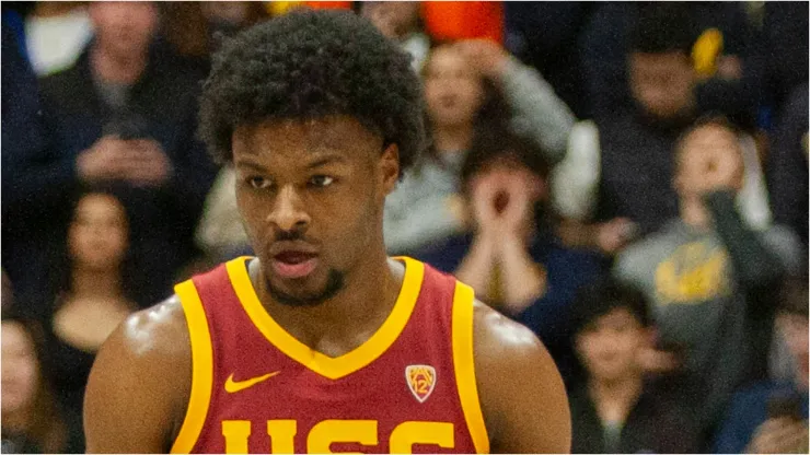 Bronny James playing for USC
