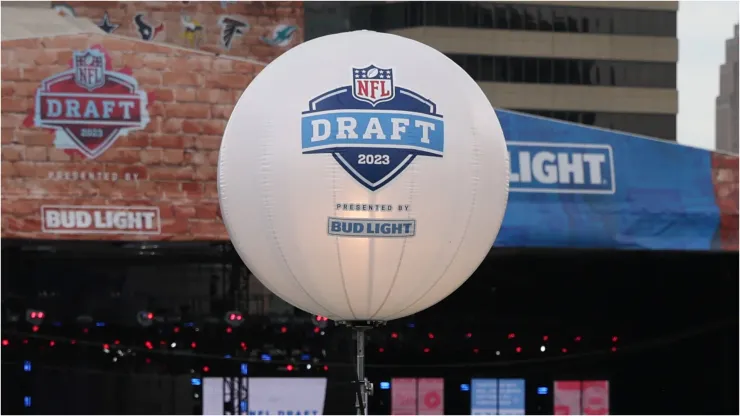 NFL Draft balloon
