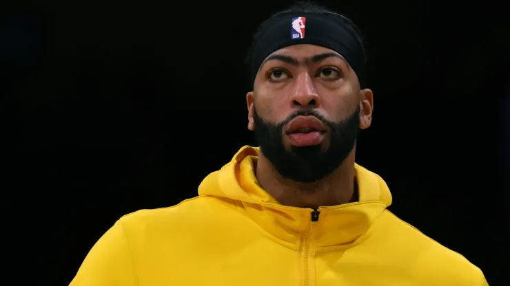 Anthony Davis before a game with the Los Angeles Lakers.
