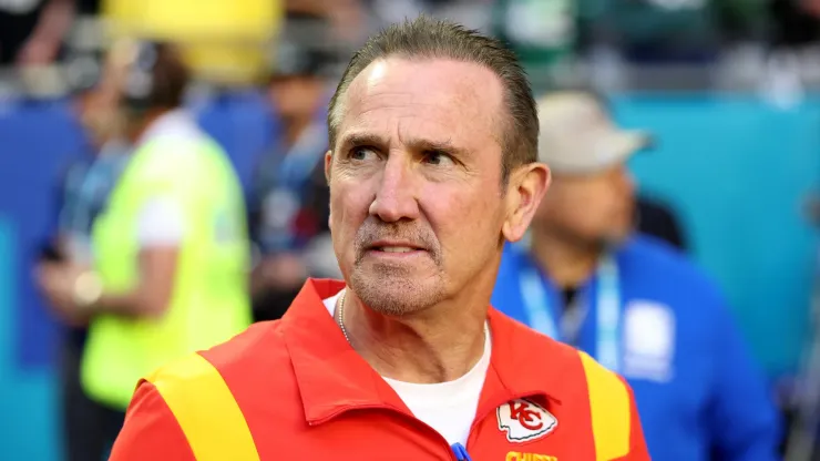 Defensive coordinator Steve Spagnuolo of the Kansas City Chiefs looks on prior to playing the Philadelphia Eagles in Super Bowl LVII at State Farm Stadium on February 12, 2023 in Glendale, Arizona. 
