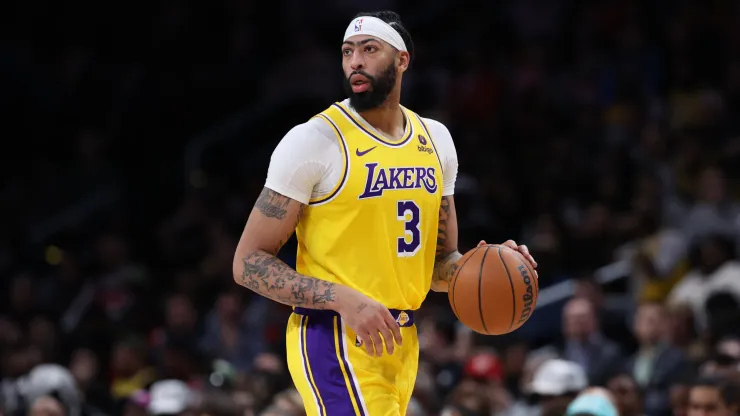 Anthony Davis #3 of the Los Angeles Lakers in action against the Washington Wizards at Capital One Arena
