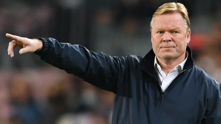 Head coach Ronald Koeman of FC Barcelona looks on during the La Liga Santander match between FC Barcelona and Valencia CF at Camp Nou on October 17, 2021 in Barcelona, Spain.
