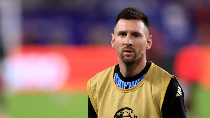 Lionel Messi of Argentina warms up prior to the CONMEBOL Copa America 2024 Final match between Argentina and Colombia
