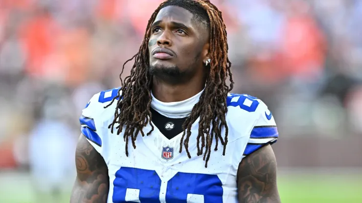 CeeDee Lamb #88 of the Dallas Cowboys looks on from the sideline in the third quarter of the game against the Cleveland Browns at Cleveland Browns Stadium on September 08, 2024 in Cleveland, Ohio.
