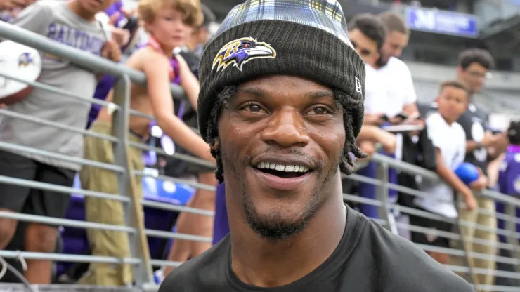 Baltimore Ravens quarterback Lamar Jackson (8) runs off the field after a selfie prior to the Philadelphia Eagles pre season game versus the Baltimore Ravens on August 9, 2024 at M&T Bank Stadium in Baltimore, MD.
