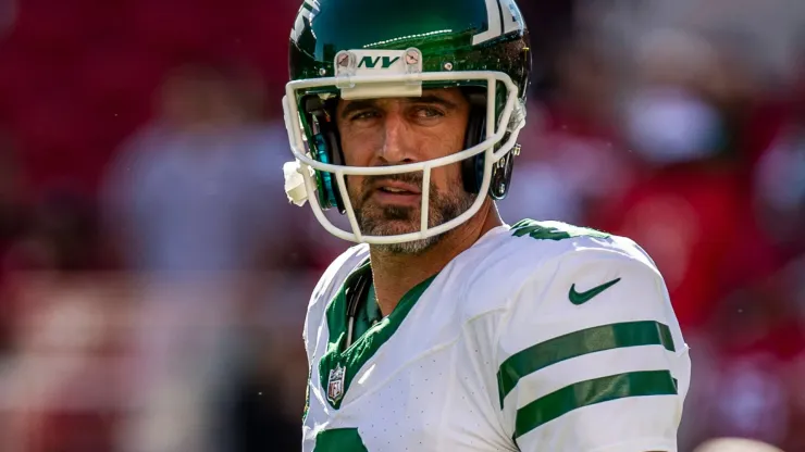 New York quarterback Aaron Rodgers(8)during team warm ups before the NFL, American Football Herren, USA Monday Night Football game between the New York Jets and the San Francisco 49ers at Levi Stadium San Francisco Calif.
