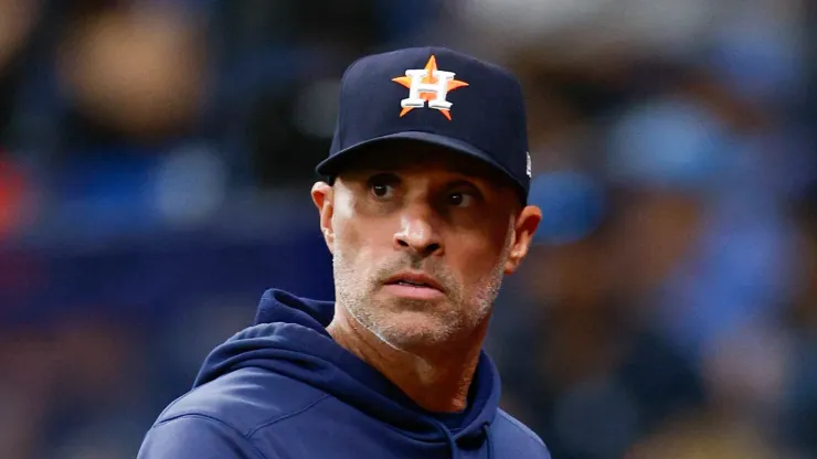 Manager Joe Espada #19 of the Houston Astros looks on during the seventh inning against the Tampa Bay Rays at Tropicana Field on August 14, 2024 in St Petersburg, Florida. 
