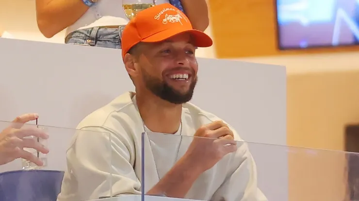 Stephen Curry of the Golden State Warriors attends the game between the New York Mets and the Boston Red Sox at Citi Field on September 02, 2024 in New York City. 
