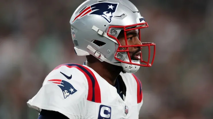 Jacoby Brissett #7 of the New England Patriots in action during the game against the New York Jets at MetLife Stadium on September 19, 2024 in East Rutherford, New Jersey.
