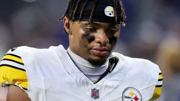 Justin Fields (2) of the Pittsburgh Steelers reacts to a loss against the Atlanta Falcons at Lucas Oil Stadium on September 29, 2024 in Indianapolis, Indiana.
