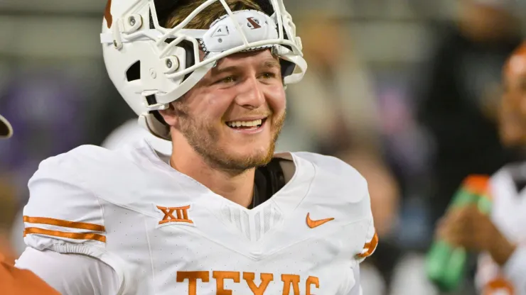 Texas Longhorns quarterback Quinn Ewers (3) warms up before the NCAA, College League, USA Football game between the Texas Longhorns and TCU Horned Frogs at Amon G. Carter Stadium in Fort Worth, Texas.
