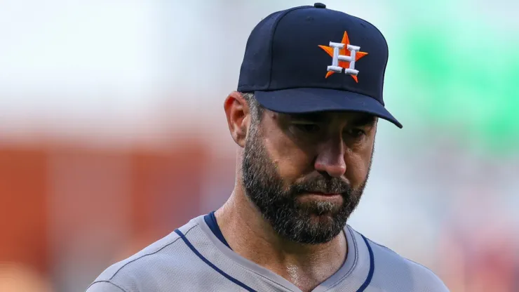 Justin Verlander #35 of the Houston Astros walks to the dugout prior to the game against the Philadelphia Phillies at Citizens Bank Park.
