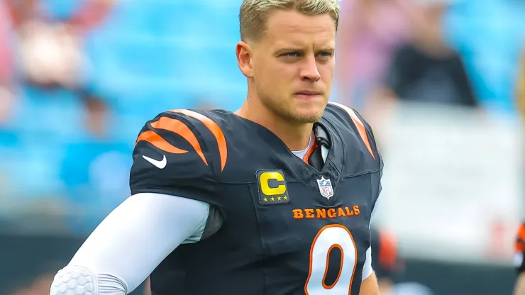 Cincinnati quarterback Joe Burrow (9) during pre-game warmups. NFL football game between Cincinnati Bengals and Carolina Panthers at Bank of America Stadium, Charlotte , North Carolina. David Beach/CSM
