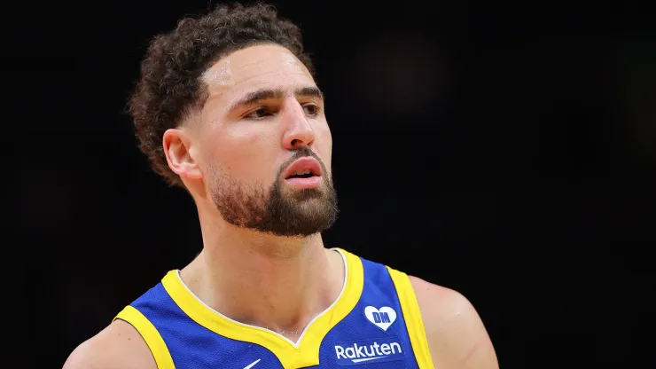 Klay Thompson #11 of the Golden State Warriors reacts against the Atlanta Hawks
