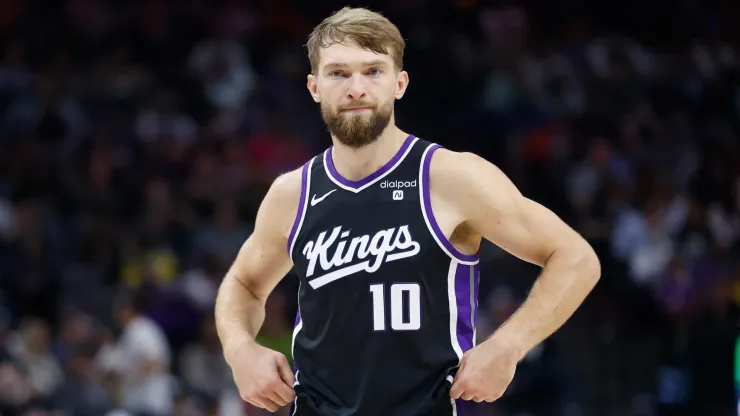 Domantas Sabonis #10 of the Sacramento Kings looks on in the third quarter against the Los Angeles Lakers
