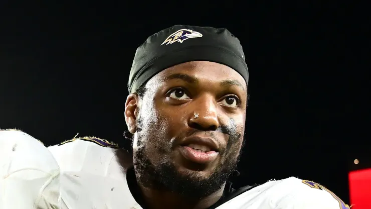 Derrick Henry #22 of the Baltimore Ravens celebrate as he walk to the locker room following the game against the Tampa Bay Buccaneers at Raymond James Stadium on October 21, 2024 in Tampa, Florida. Baltimore defeated Tampa Bay 41-31.
