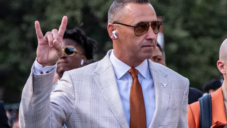 ULM vs Texas Sept 21 Sept 21, 2024.Head coach Steve Sarkisian of the Texas Longhorns leads the team in before the game vs the UL Monroe Warhawks at DKR-Memorial Stadium.
