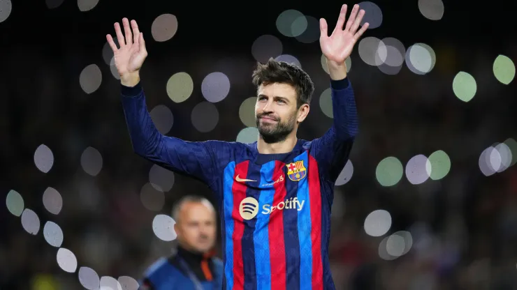 Gerard Pique of FC Barcelona waves to fans as they take part in a lap of honour after the LaLiga Santander match between FC Barcelona and UD Almeria
