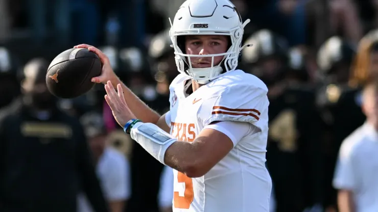 Quinn Ewers #3 of the Texas Longhorns looks to pass the ball against the Vanderbilt Commodores in the first half at FirstBank Stadium on October 26, 2024 in Nashville, Tennessee.
