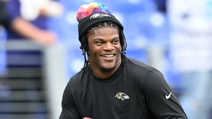 Lamar Jackson #8 of the Baltimore Ravens warms up prior to a game against the Detroit Lions at M&T Bank Stadium on October 22, 2023.
