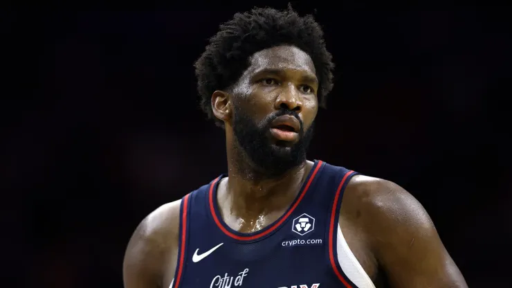 Joel Embiid #21 of the Philadelphia 76ers looks on against the Phoenix Suns.
