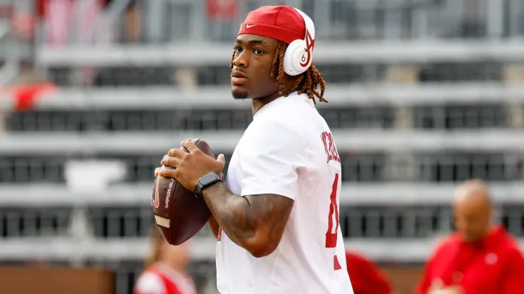 Alabama vs Wisconsin SEP 14 September 14, 2024: Alabama Crimson Tide quarterback Jalen Milroe (4) warming up before the NCAA Football game between the Alabama Crimson Tide and the Wisconsin Badgers at Camp Randall Stadium in Madison, WI. Darren Lee CSM.
