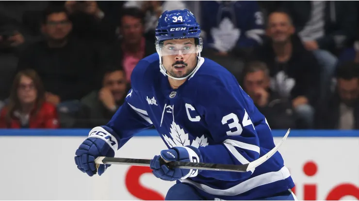  Auston Matthews #34 of the Toronto Maple Leafs skates against the Los Angeles Kings during the 3rd period in an NHL game at Scotiabank Arena on October 16, 2024 in Toronto, Ontario, Canada. The Maple Leafs defeated the Kings 6-2.
