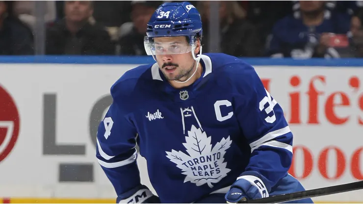 Auston Matthews #34 of the Toronto Maple Leafs skates against the Los Angeles Kings during the 3rd period in an NHL game on October 16, 2024 in Toronto, Ontario, Canada. 
