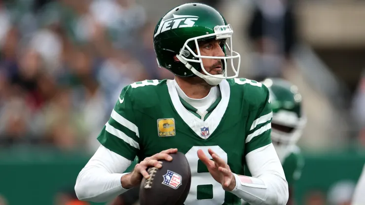 Aaron Rodgers #8 of the New York Jets in action against the Indianapolis Colts at MetLife Stadium on November 17, 2024 in East Rutherford, New Jersey.
