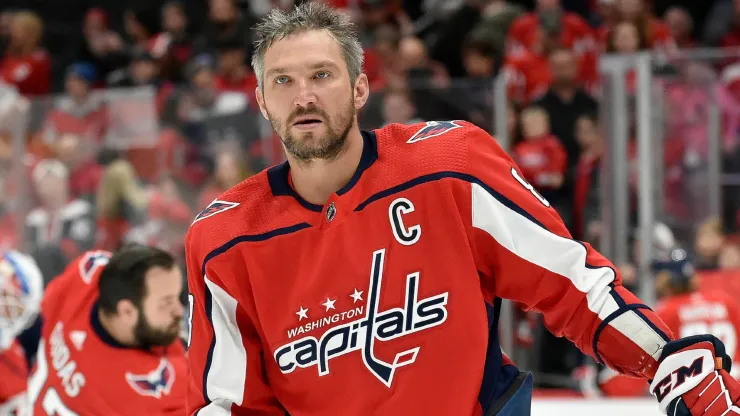 Capitals left wing Alexander Alex Ovechkin (8) skates during warm ups before the Los Angeles Kings vs. Washington Capitals NHL, Eishockey Herren, USA game on February 4, 2020.
