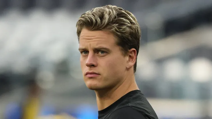 Cincinnati Bengals quarterback Joe Burrow (9) during the Cincinnati Bengals vs Los Angeles Chargers game on November 17, 2024, at SoFi Stadium in Inglewood, CA.
