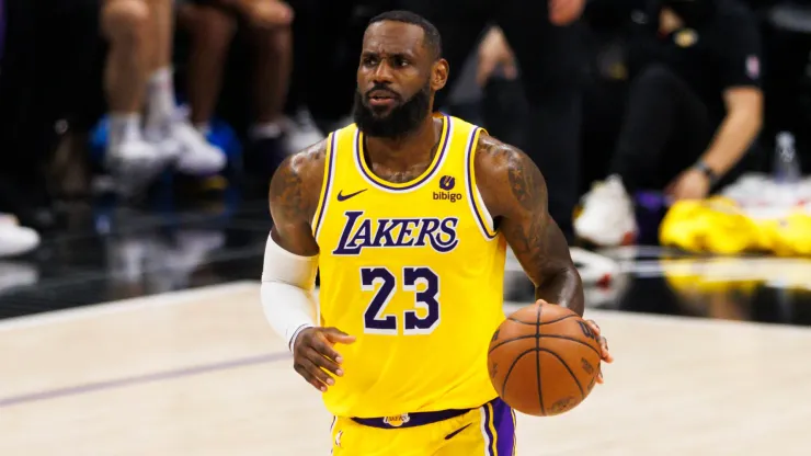 LeBron James dribbles during a game against the LA Clippers
