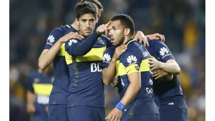 Pérez y Tevez ya se dieron el gusto de jugar juntos en Boca.
