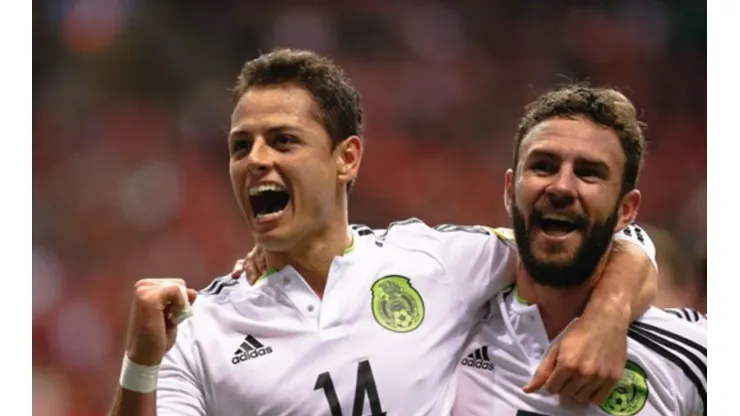 Grandes dentro y fuera de la cancha: "Chicharito" y Layún arrancan reconstrucción de viviendas