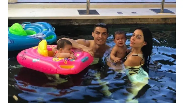 Cristiano Ronaldo junto a Georgina.
