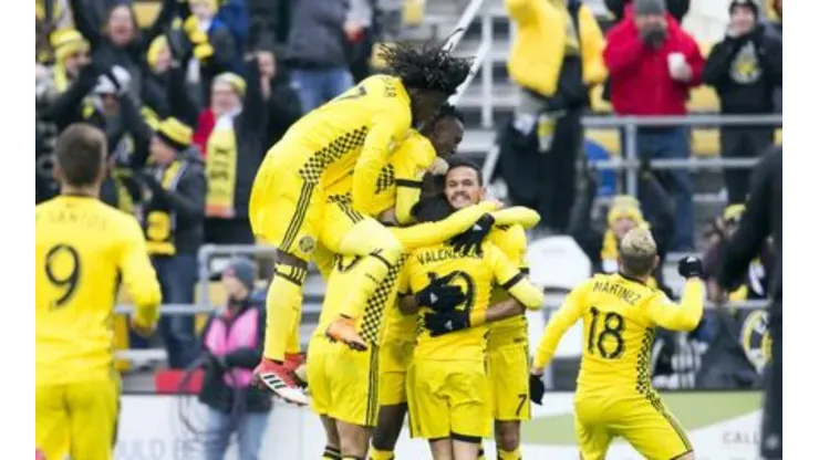 Columbus Crew sigue intratable y derrota a DC United