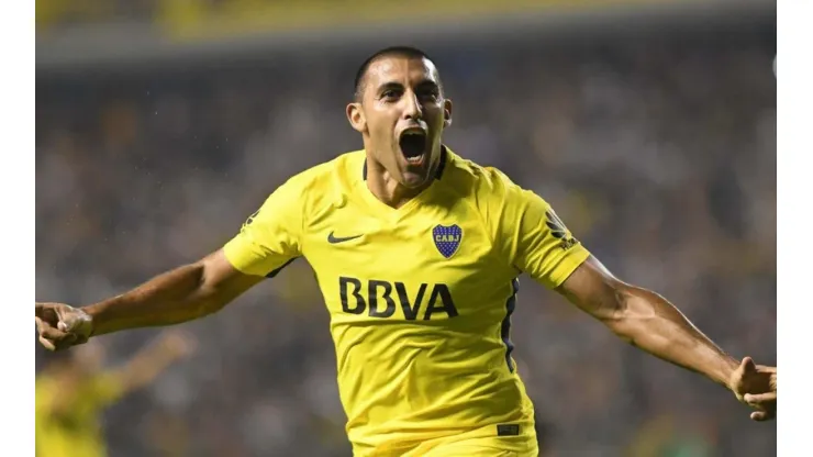 Wanchope celebra su primer gol ante la Lepra, en la Bombonera.
