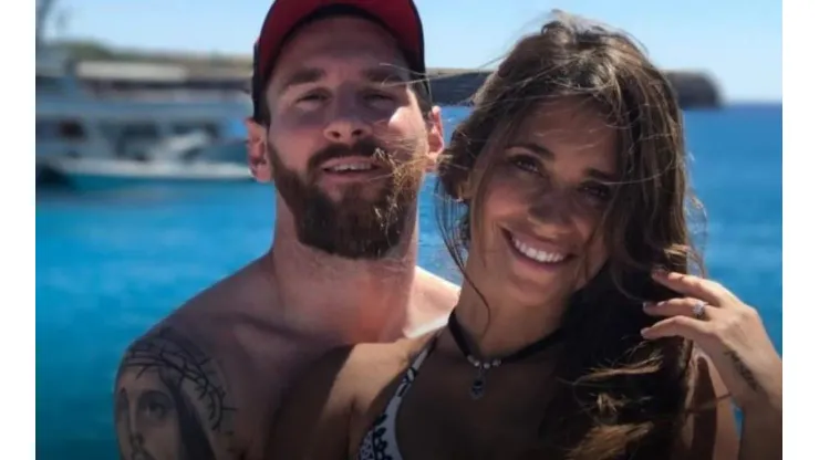 Messi y Roccuzzo, una pareja feliz.
