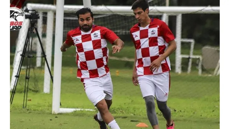 Lobos BUAP y un uniforme inspirado en el de Croacia.
