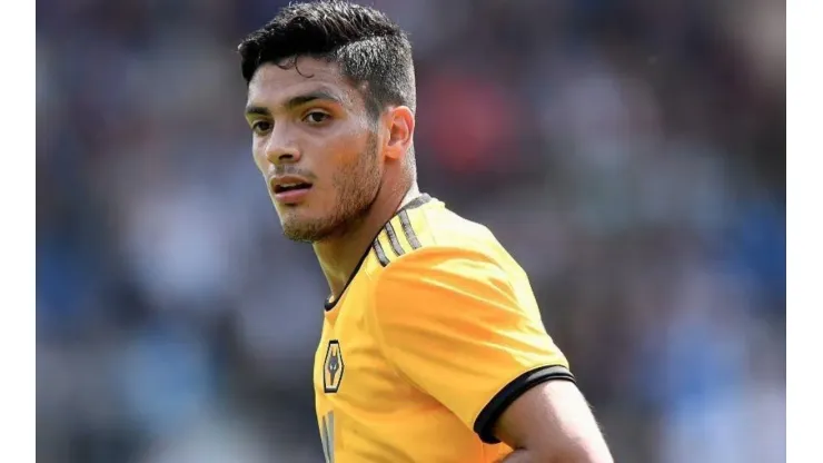 Raúl Jiménez hizo su presentación con Wolves.
