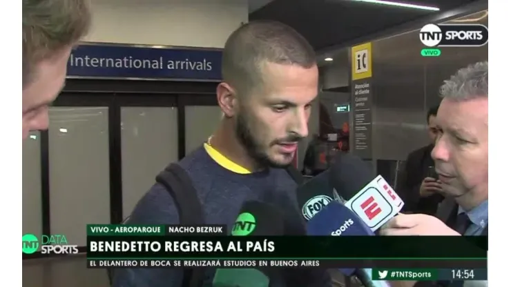 ¡CALMA, PIPA! Benedetto está bien y podrá jugar, en teoría, contra Libertad por la Libertadores.
