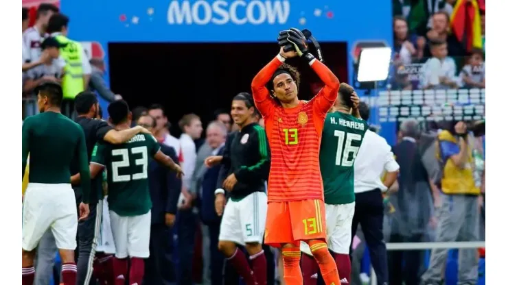 Guillermo Ochoa dejó entrever su futuro en el Standard Lieja.
